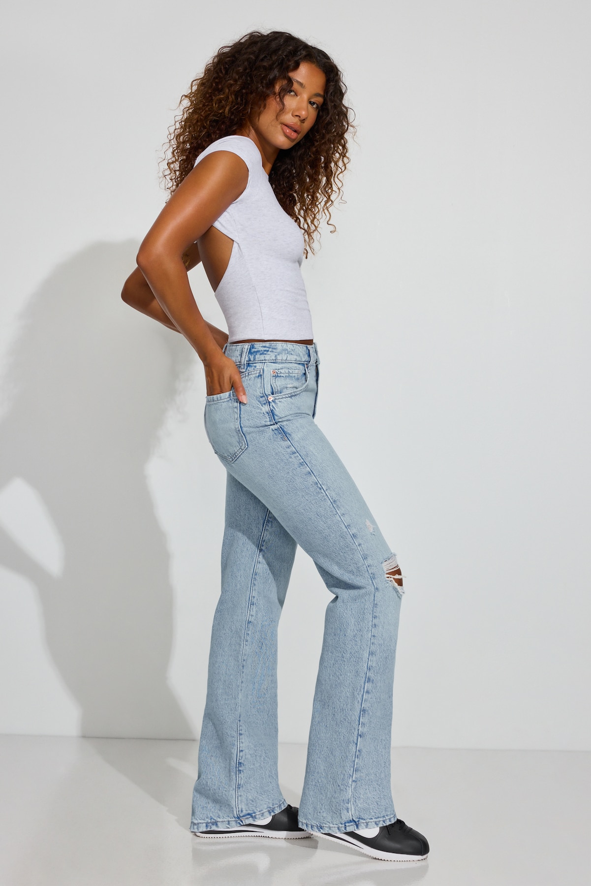 '90s Straight Jeans